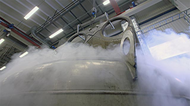 Retrait des joints de plaques d'échangeurs, service Alfa Laval pour la maintenance des plaques d'échangeurs de chaleur