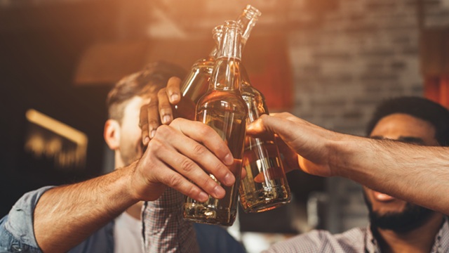cheers-friends-beer-toast.jpg